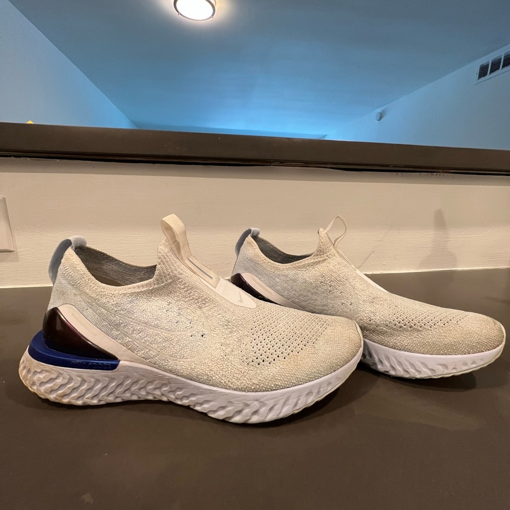 Womens nike shoes